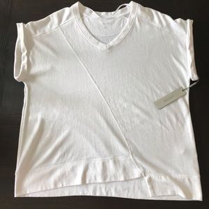 CALVIN KLEIN PERFORMANCE V- NECK TOP SIZE 2X